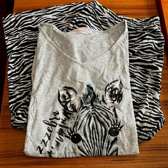 Cotton pajama set. Tags on. Never worn. - Picture 1 of 8